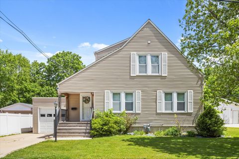 742 Chambers Street, Ottawa, IL 61350 - #: 12646832