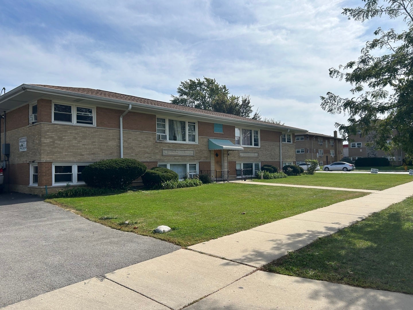 224 W Michael Lane