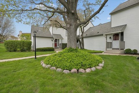 Tiny photo for 938 Chase Court, Gurnee, IL 60031 (MLS # 12627285)