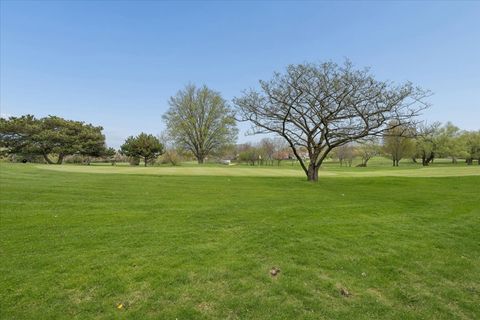 Tiny photo for 938 Chase Court, Gurnee, IL 60031 (MLS # 12627285)