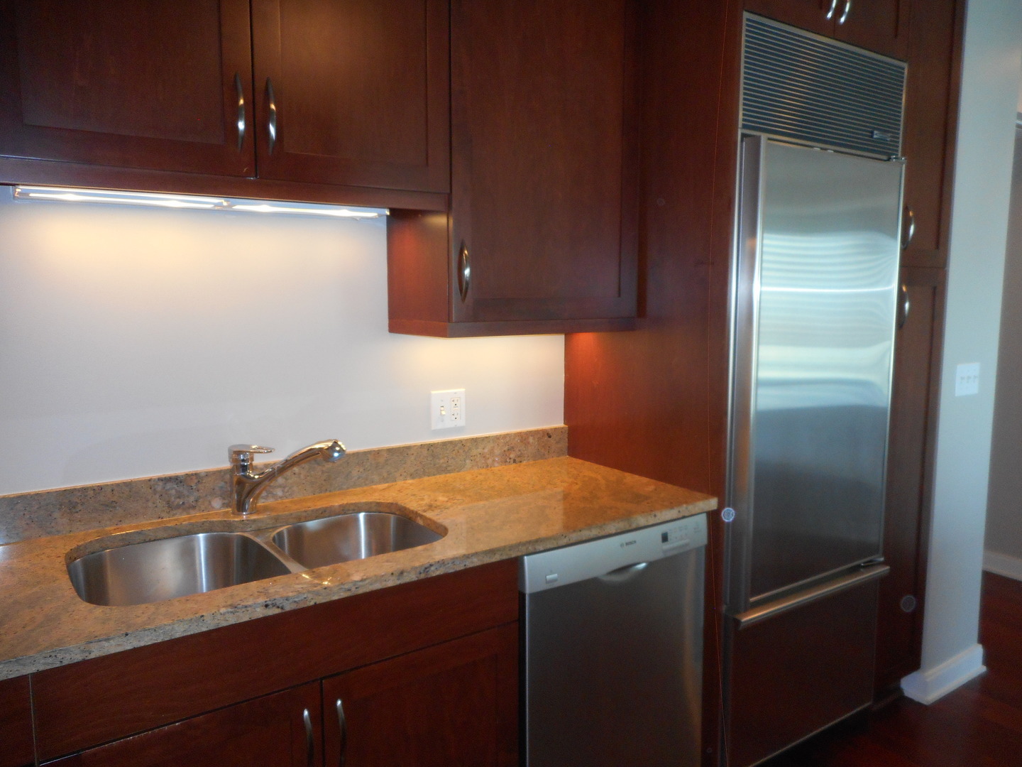 60 E Monroe Street 3406