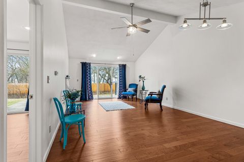 Tiny photo for 1713 Harbor Point Drive #B, Champaign, IL 61821 (MLS # 12571745)