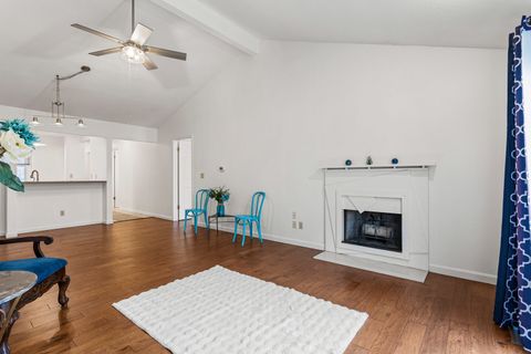 Tiny photo for 1713 Harbor Point Drive #B, Champaign, IL 61821 (MLS # 12571745)