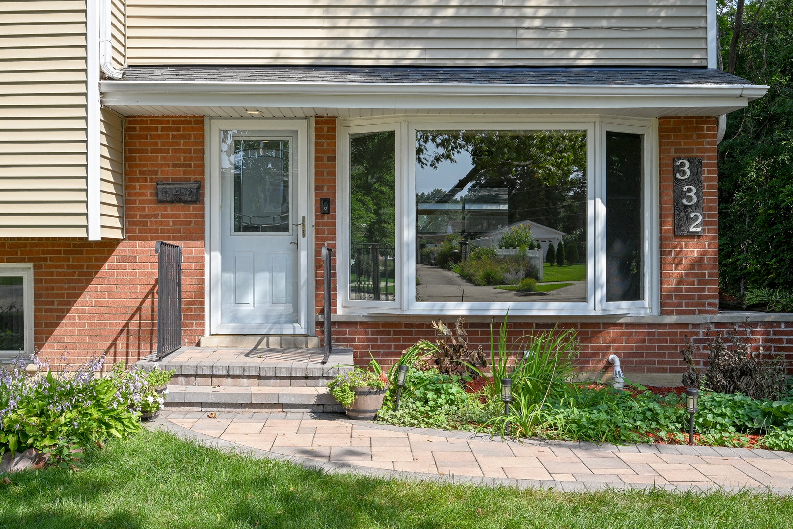332 W Loy Street