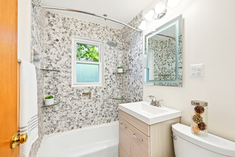Tiny photo for 332 W Loy Street, Lombard, IL 60148 (MLS # 12741932)