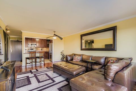 Tiny photo for 3930 N Pine Grove Avenue #805, Chicago, IL 60613 (MLS # 12518387)