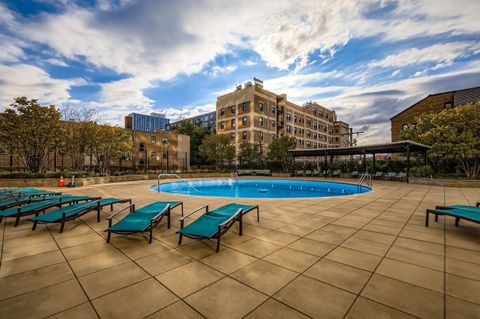Tiny photo for 3930 N Pine Grove Avenue #805, Chicago, IL 60613 (MLS # 12518387)