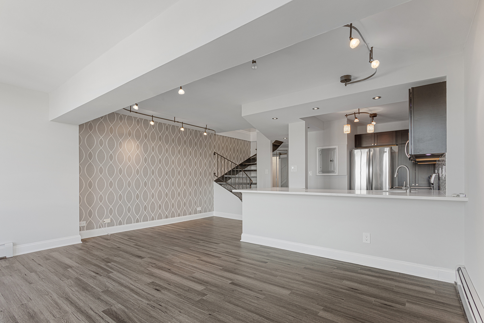 6166 N Sheridan Road 24L