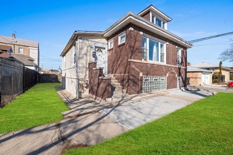 Tiny photo for 2548 W 57th Street, Chicago, IL 60629 (MLS # 12584774)