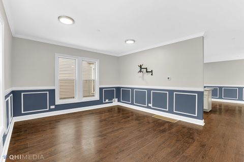 Tiny photo for 19 Augusta Street, Oak Park, IL 60302 (MLS # 12514020)