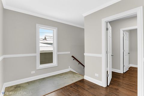 Tiny photo for 19 Augusta Street, Oak Park, IL 60302 (MLS # 12514020)