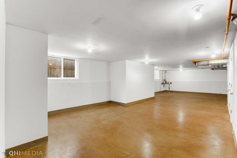 Tiny photo for 19 Augusta Street, Oak Park, IL 60302 (MLS # 12514020)