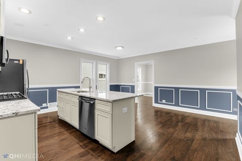 Tiny photo for 19 Augusta Street, Oak Park, IL 60302 (MLS # 12514020)