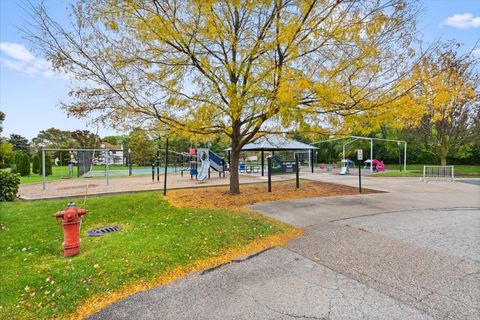 Tiny photo for 703 Newcastle Lane, Prospect Heights, IL 60070 (MLS # 12501709)