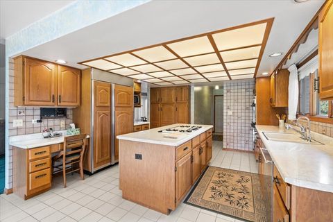 Tiny photo for 703 Newcastle Lane, Prospect Heights, IL 60070 (MLS # 12501709)