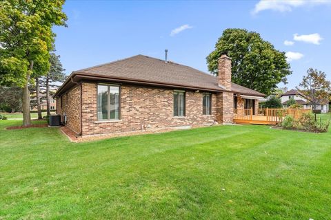Tiny photo for 703 Newcastle Lane, Prospect Heights, IL 60070 (MLS # 12501709)