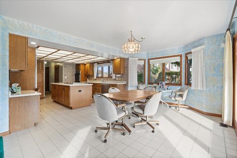 Tiny photo for 703 Newcastle Lane, Prospect Heights, IL 60070 (MLS # 12501709)