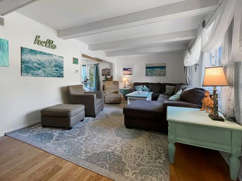 Tiny photo for 323 W Golf Road, Libertyville, IL 60048 (MLS # 12512952)