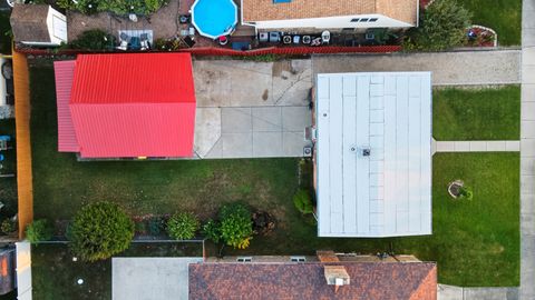 Tiny photo for 11013 Menard Avenue, Chicago Ridge, IL 60415 (MLS # 12482885)