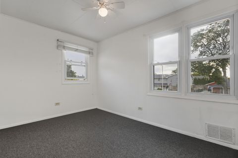 Tiny photo for 11013 Menard Avenue, Chicago Ridge, IL 60415 (MLS # 12482885)