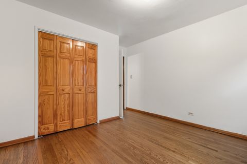 Tiny photo for 11013 Menard Avenue, Chicago Ridge, IL 60415 (MLS # 12482885)