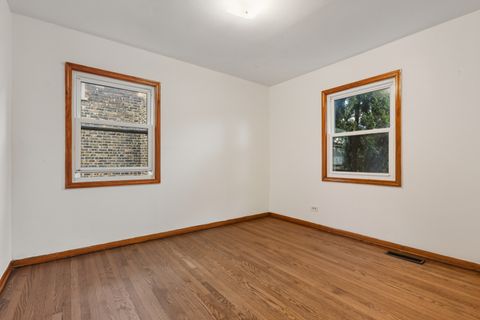 Tiny photo for 11013 Menard Avenue, Chicago Ridge, IL 60415 (MLS # 12482885)