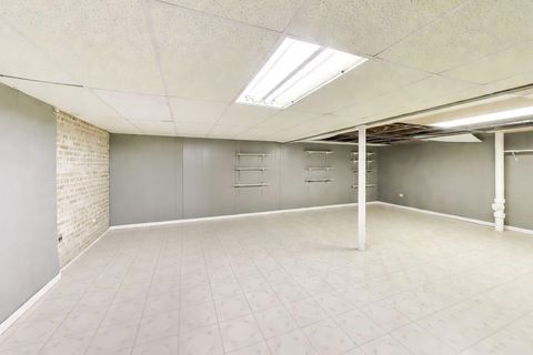 Tiny photo for 915 S Na Wa Ta Avenue, Mount Prospect, IL 60056 (MLS # 12615715)