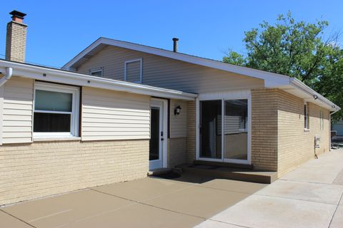 Tiny photo for Crestwood, IL 60418 (MLS # 12598587)