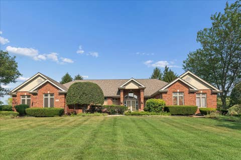 Photo of 9478 W Golfview Drive, Frankfort, IL 60423 (MLS # 12723498)