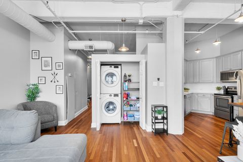 Tiny photo for 124 W Polk Street #905, Chicago, IL 60605 (MLS # 12471512)