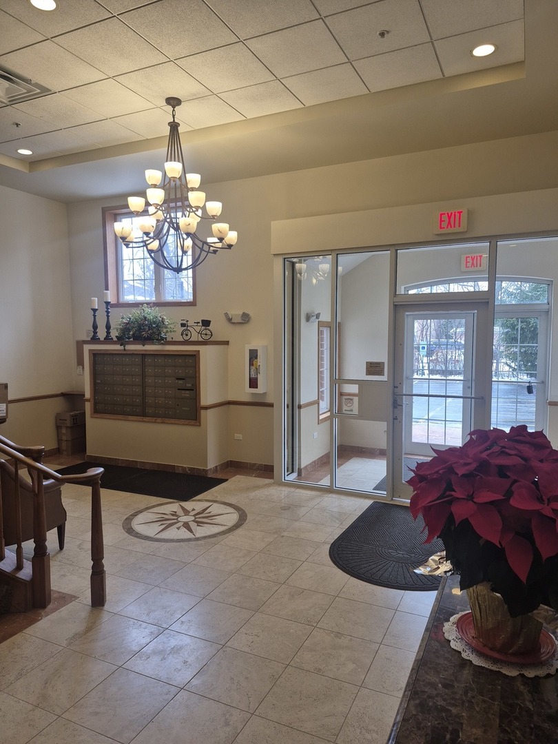 1479 N MILWAUKEE Avenue 309