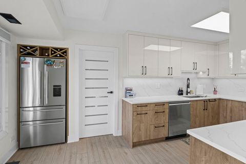 Tiny photo for 1131 Deerfield Place, Highland Park, IL 60035 (MLS # 12512462)