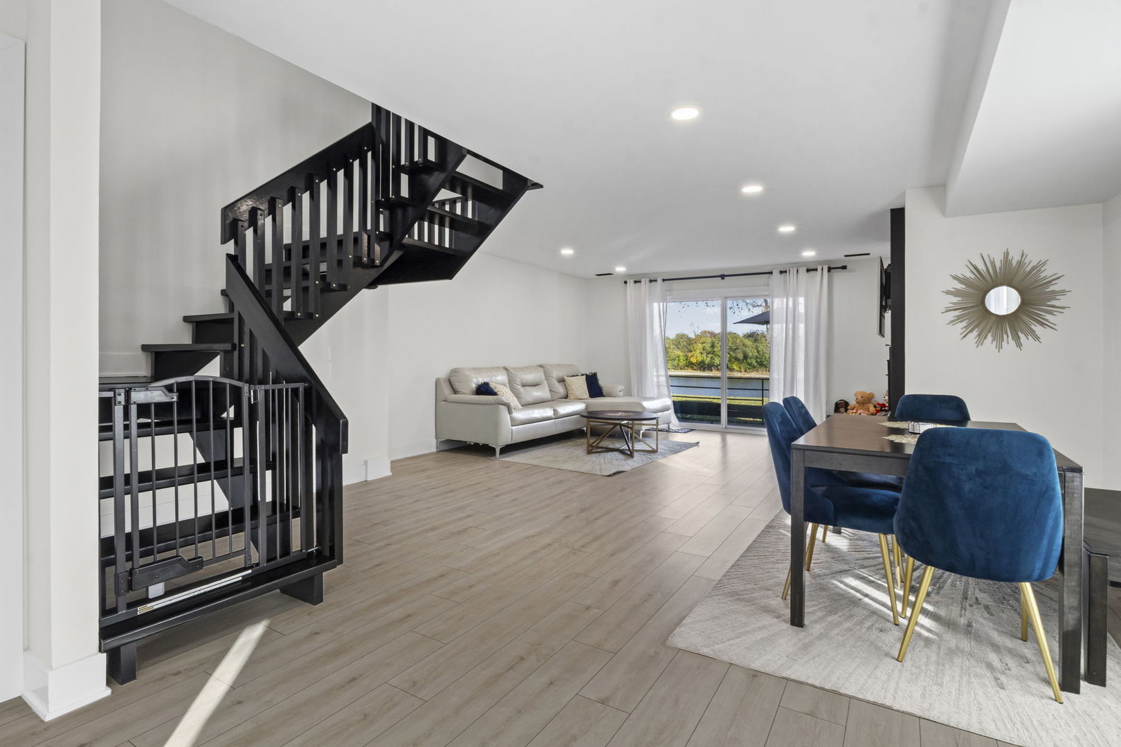 1131 Deerfield Place