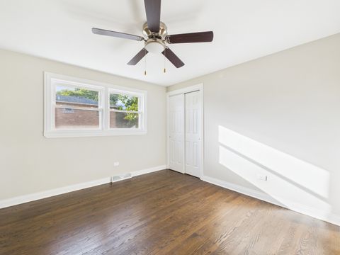Tiny photo for 7216 W 63rd Place, Summit, IL 60501 (MLS # 12490485)