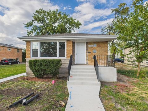 Photo of 7216 W 63rd Place, Summit, IL 60501 (MLS # 12490485)