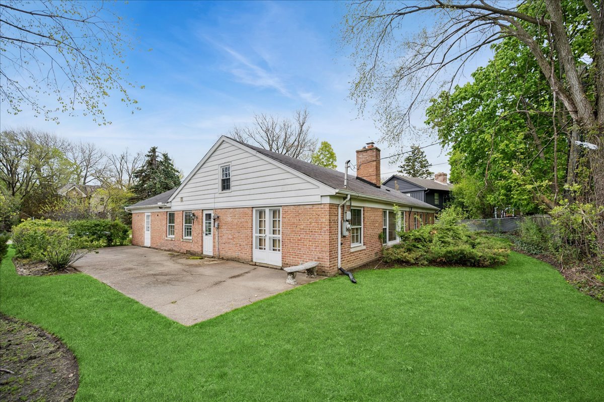1114 Old Elm Lane