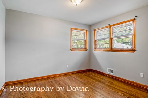 Tiny photo for 507 Marian Avenue, Bradley, IL 60915 (MLS # 12487442)