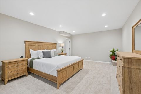 Tiny photo for 427 Newcastle Drive, Cary, IL 60013 (MLS # 12602531)