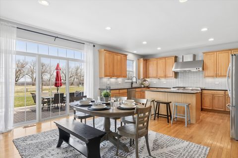 Tiny photo for 427 Newcastle Drive, Cary, IL 60013 (MLS # 12602531)