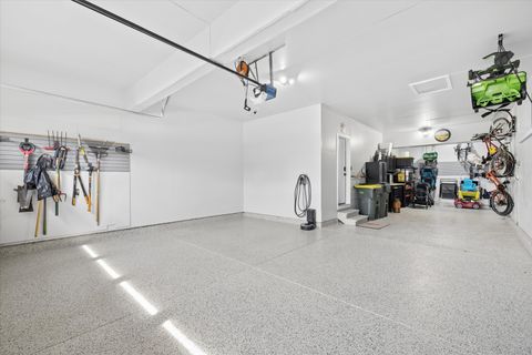 Tiny photo for 427 Newcastle Drive, Cary, IL 60013 (MLS # 12602531)