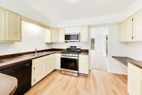 Tiny photo for 1225 Laurel Avenue, Deerfield, IL 60015 (MLS # 12574437)