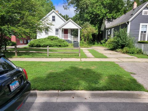 2647 Poplar Avenue Evanston IL 60201