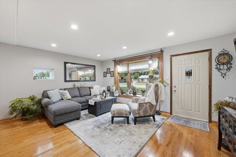 Tiny photo for 5447 131st Street, Crestwood, IL 60418 (MLS # 12779045)
