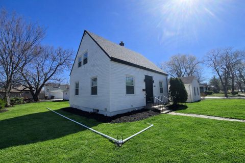 Tiny photo for 17855 Walter Street, Lansing, IL 60438 (MLS # 12602544)