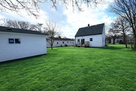 Tiny photo for 17855 Walter Street, Lansing, IL 60438 (MLS # 12602544)