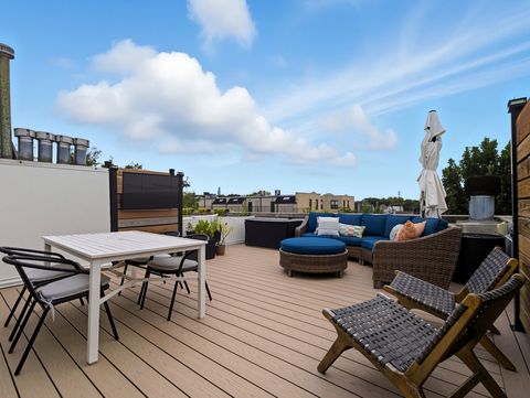 Tiny photo for 2516 W Bloomingdale Avenue #C, Chicago, IL 60647 (MLS # 12480188)