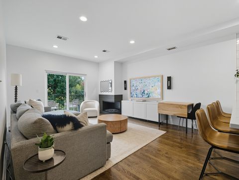 Tiny photo for 2516 W Bloomingdale Avenue #C, Chicago, IL 60647 (MLS # 12480188)