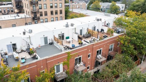 Tiny photo for 2516 W Bloomingdale Avenue #C, Chicago, IL 60647 (MLS # 12480188)
