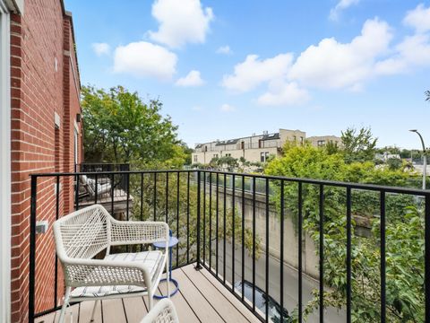 Tiny photo for 2516 W Bloomingdale Avenue #C, Chicago, IL 60647 (MLS # 12480188)