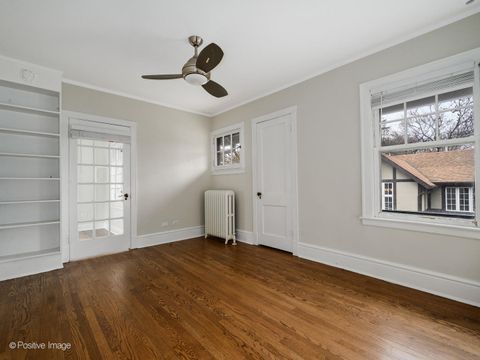Tiny photo for 802 Clinton Place, Evanston, IL 60201 (MLS # 12583376)